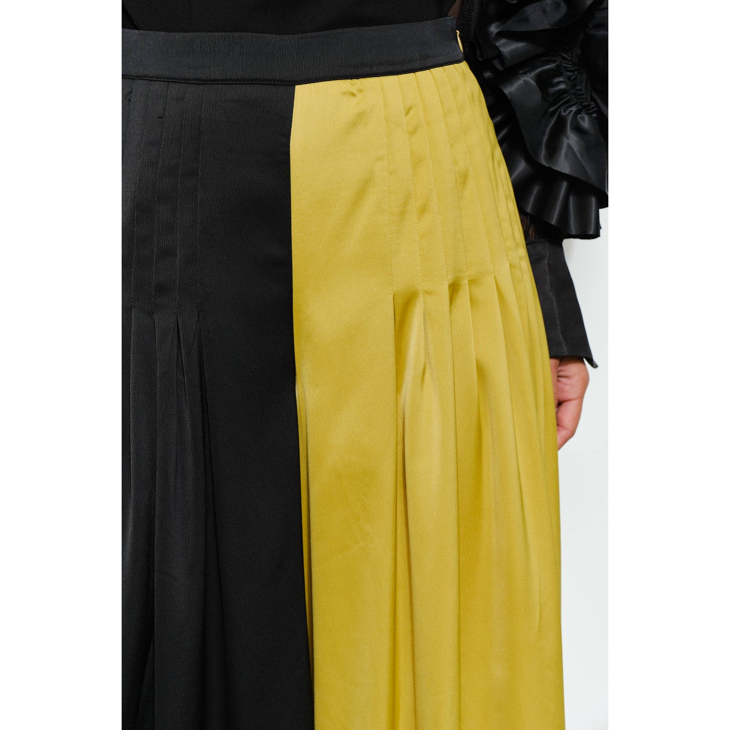 Split Decision Color-Block Pants