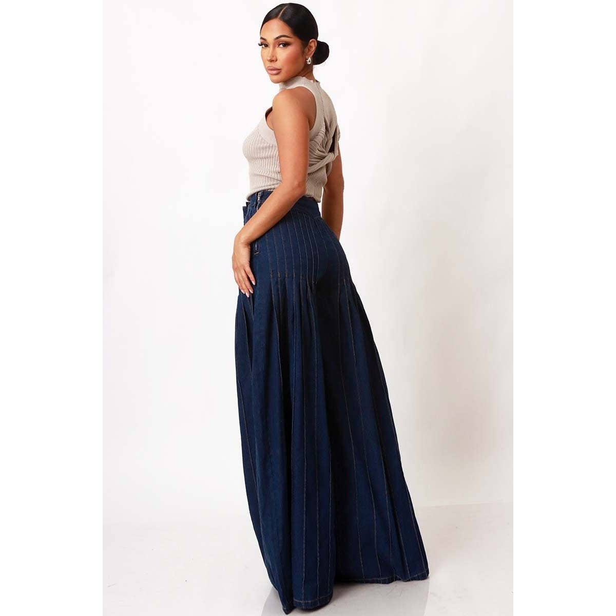 Pleated Legacy Jeans