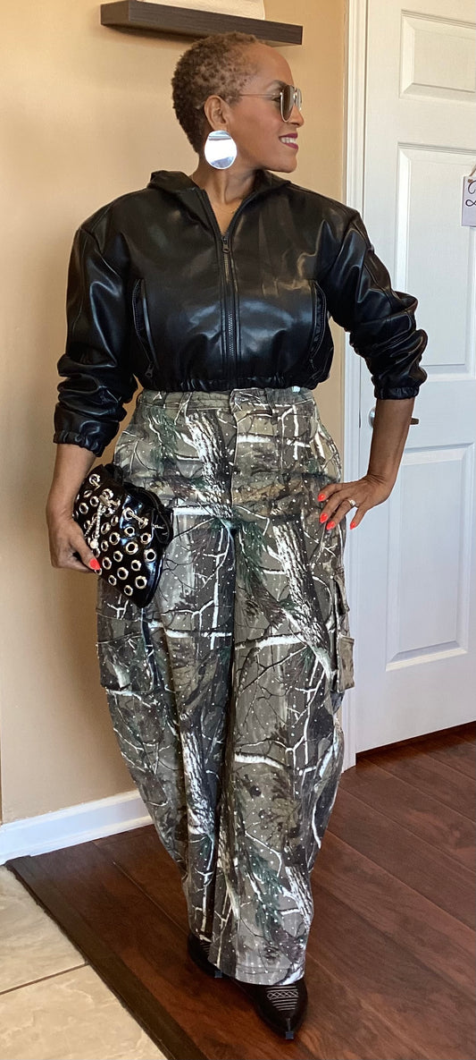Camo Print Rhinestone Barrel Jeans