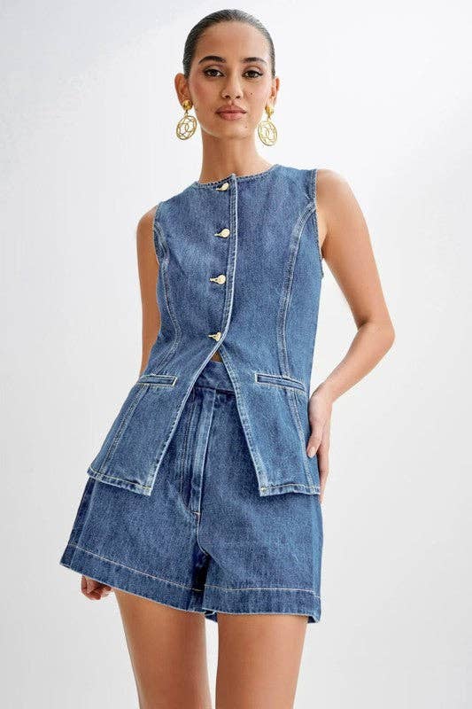 Ms. Demi 2-Piece Short Set