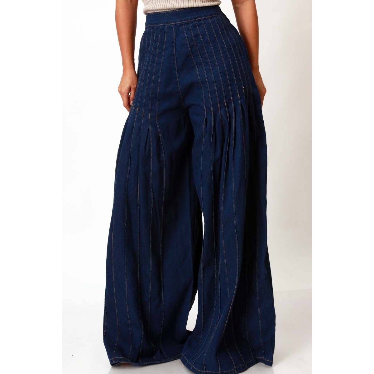Pleated Legacy Jeans
