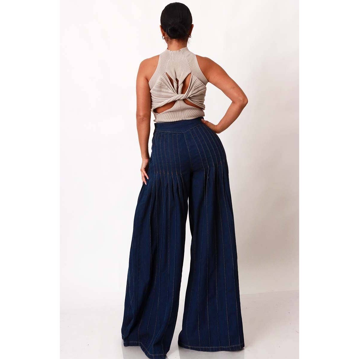 Pleated Legacy Jeans