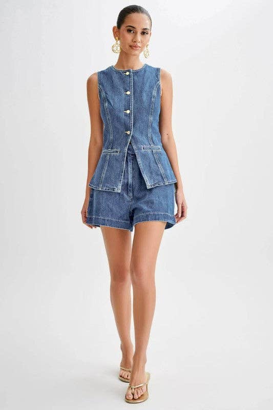 Ms. Demi 2-Piece Short Set
